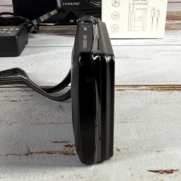 Nikon Coolpix S4200 16MP Touch Screen Digital Camera Bundle Black Tested - Picture 8 of 9